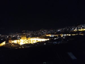 カサ・デル・インカの屋上テラスからの夜景