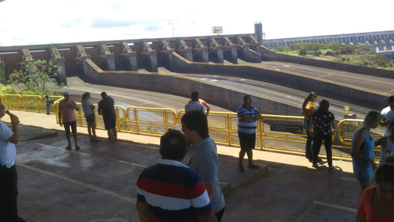 パラグアイ共和国のイタイプダム